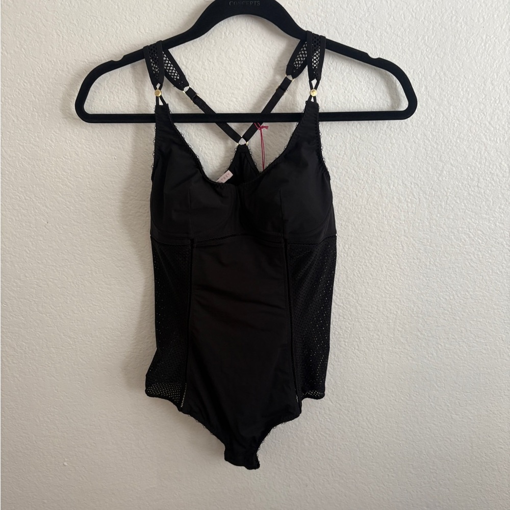 Stella McCartney Black Textured Bodysuit. New with tags. Size Large